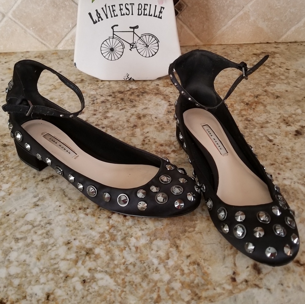 Zara Rhinestone Flats - Picture 2 of 8